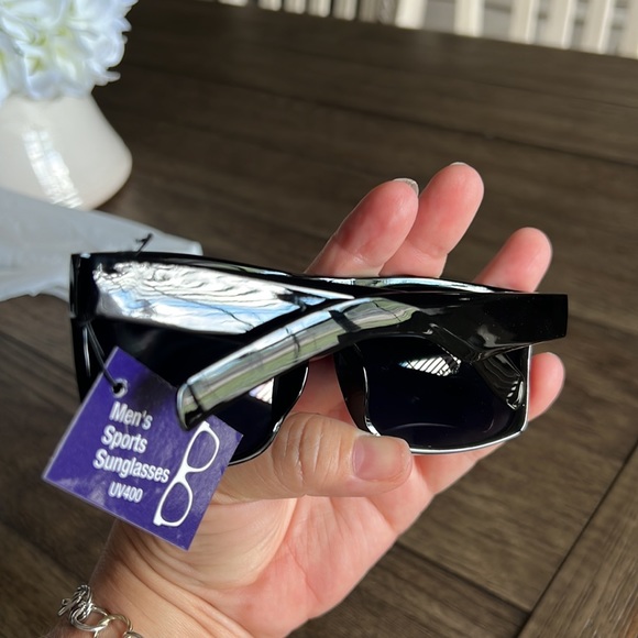 Men’s 🕶Sports Sunglasses - Picture 7 of 7